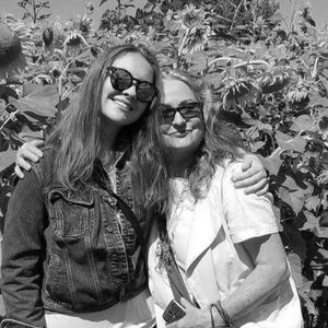 Meet your Posher, Roxanne